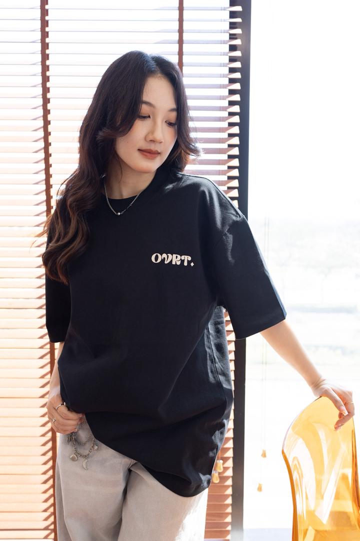[PRE-ORDER] DIAMOND: Fortune Black Oversized Tee